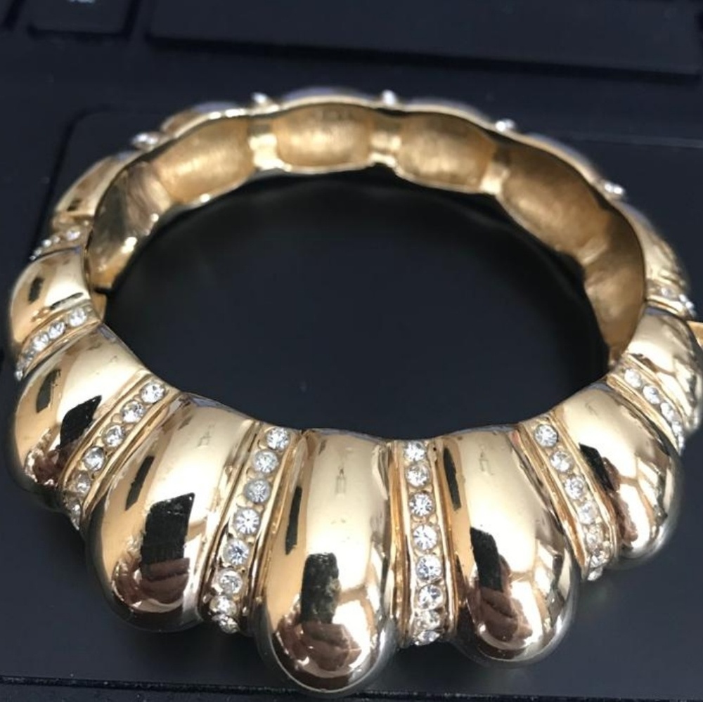 Ciner Gold Studded Bangle